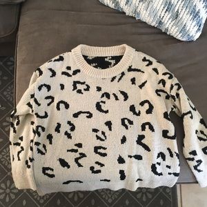 Cozy leopard sweater size M/L